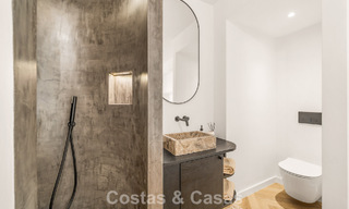 Apartamento contemporáneo y renovado listo para entrar a vivir en venta en Nueva Andalucía, Marbella 798899 