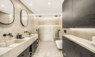 Apartamento contemporáneo y renovado listo para entrar a vivir en venta en Nueva Andalucía, Marbella 798902 