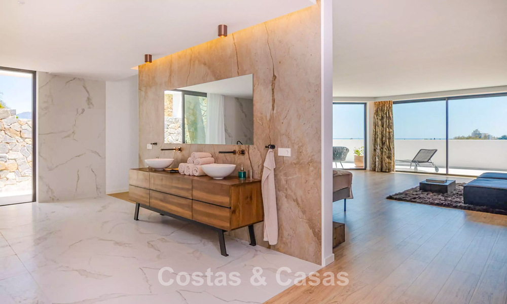 Villa de lujo avanzada con vistas panorámicas al mar en venta en las colinas de Marbella - Benahavís 798948