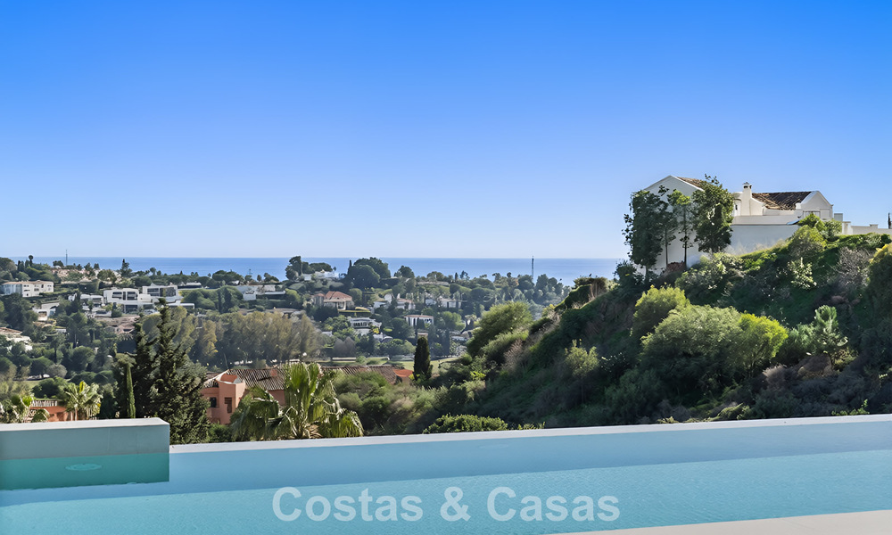 Villa de lujo avanzada con vistas panorámicas al mar en venta en las colinas de Marbella - Benahavís 798953