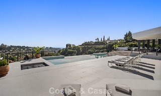 Villa de lujo avanzada con vistas panorámicas al mar en venta en las colinas de Marbella - Benahavís 798967 