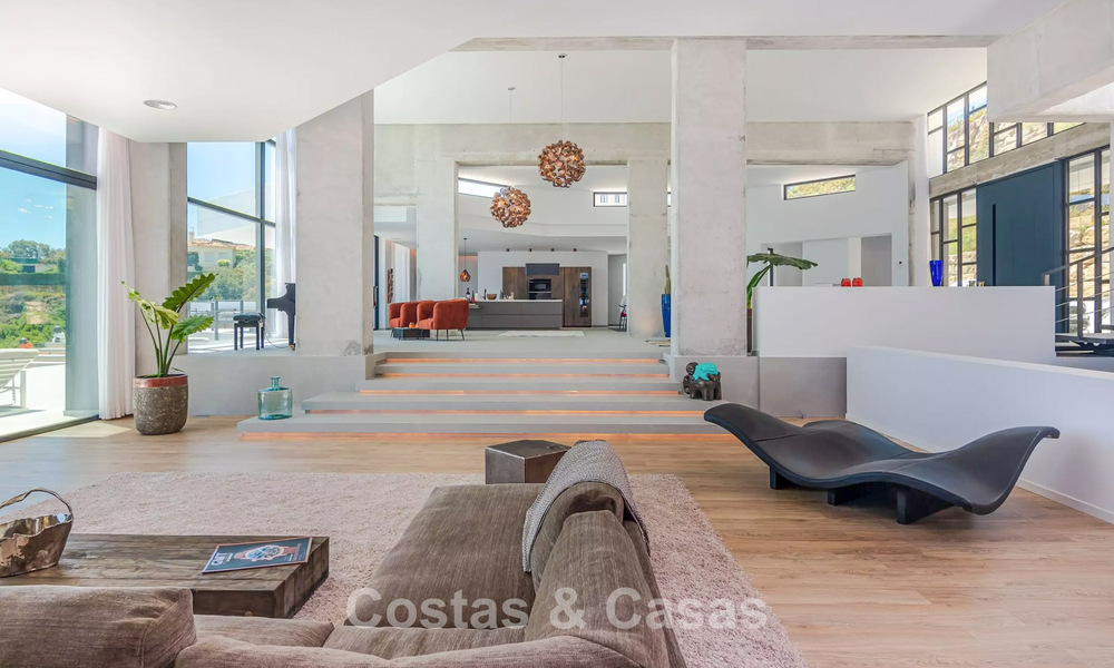 Villa de lujo avanzada con vistas panorámicas al mar en venta en las colinas de Marbella - Benahavís 798975