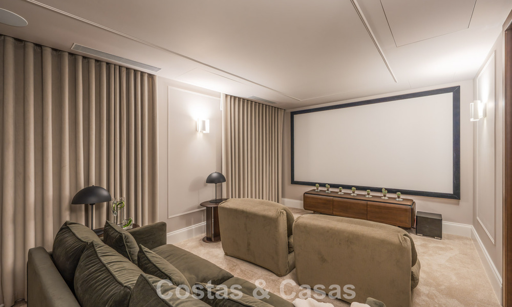Villa de lujo en estilo arquitectónico mediterráneo contemporáneo en venta en una urbanización cerrada en Marbella - Benahavís 799061