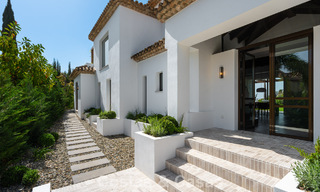 Villa de lujo en estilo arquitectónico mediterráneo contemporáneo en venta en una urbanización cerrada en Marbella - Benahavís 799066 