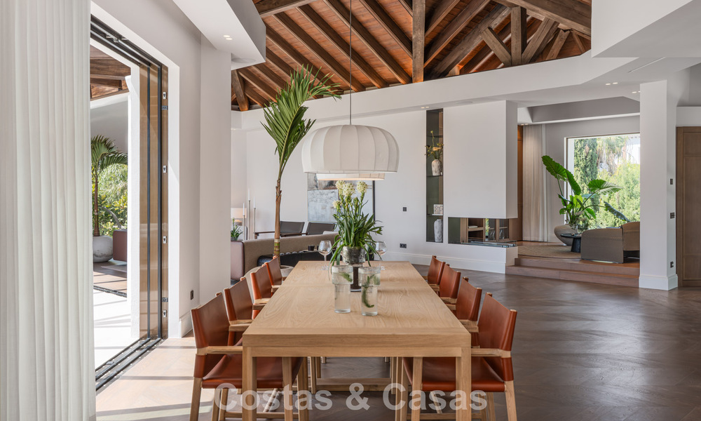 Villa de lujo en estilo arquitectónico mediterráneo contemporáneo en venta en una urbanización cerrada en Marbella - Benahavís 799088