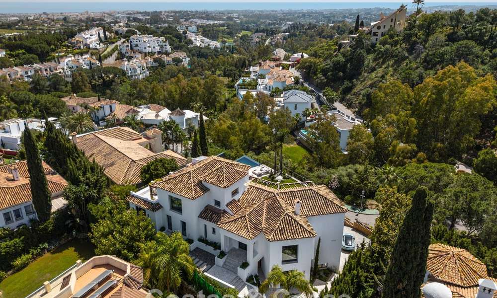 Villa de lujo en estilo arquitectónico mediterráneo contemporáneo en venta en una urbanización cerrada en Marbella - Benahavís 799093