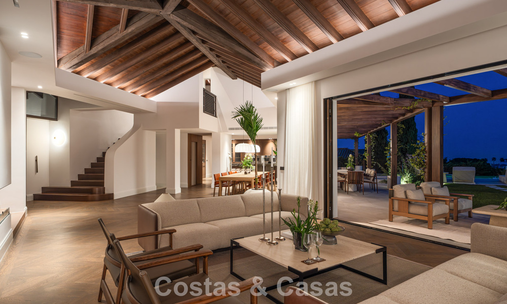 Villa de lujo en estilo arquitectónico mediterráneo contemporáneo en venta en una urbanización cerrada en Marbella - Benahavís 799098