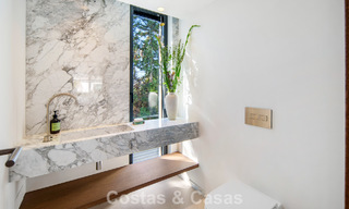 Villa mediterránea contemporánea llave en mano en venta, junto al campo de golf Las Brisas en Nueva Andalucía, Marbella 799101 