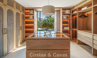 Villa mediterránea contemporánea llave en mano en venta, junto al campo de golf Las Brisas en Nueva Andalucía, Marbella 799103 