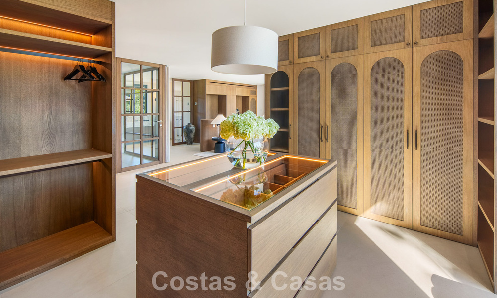 Villa mediterránea contemporánea llave en mano en venta, junto al campo de golf Las Brisas en Nueva Andalucía, Marbella 799105