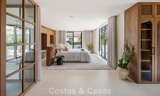 Villa mediterránea contemporánea llave en mano en venta, junto al campo de golf Las Brisas en Nueva Andalucía, Marbella 799106 