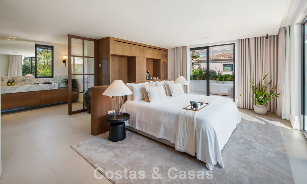Villa mediterránea contemporánea llave en mano en venta, junto al campo de golf Las Brisas en Nueva Andalucía, Marbella 799107