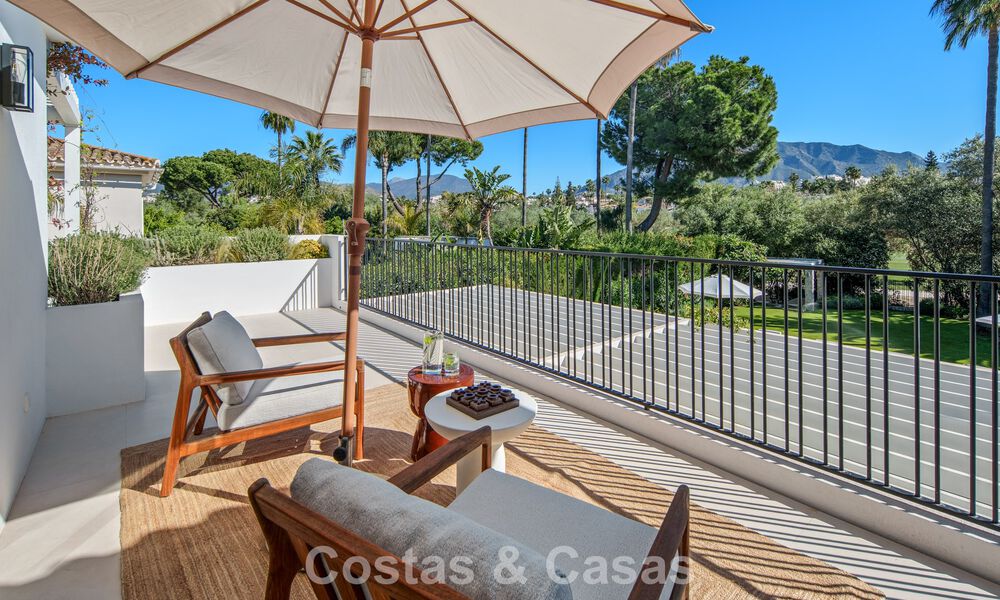 Villa mediterránea contemporánea llave en mano en venta, junto al campo de golf Las Brisas en Nueva Andalucía, Marbella 799114