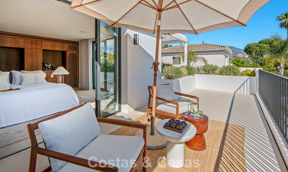 Villa mediterránea contemporánea llave en mano en venta, junto al campo de golf Las Brisas en Nueva Andalucía, Marbella 799115