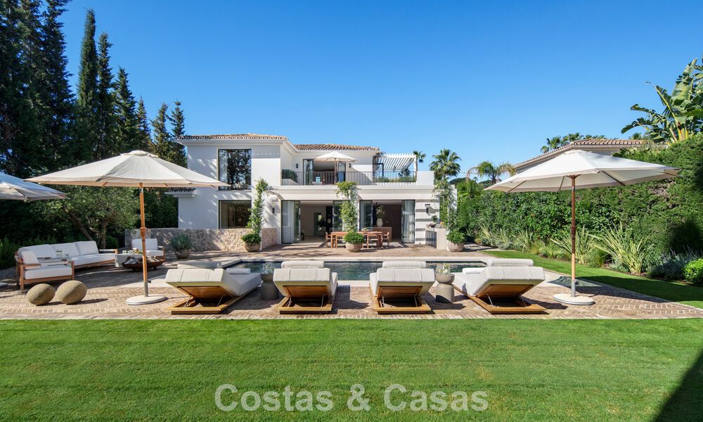 Villa mediterránea contemporánea llave en mano en venta, junto al campo de golf Las Brisas en Nueva Andalucía, Marbella 799128