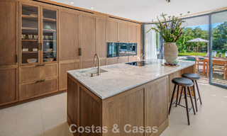 Villa mediterránea contemporánea llave en mano en venta, junto al campo de golf Las Brisas en Nueva Andalucía, Marbella 799134 