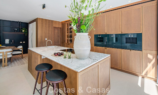 Villa mediterránea contemporánea llave en mano en venta, junto al campo de golf Las Brisas en Nueva Andalucía, Marbella 799137 