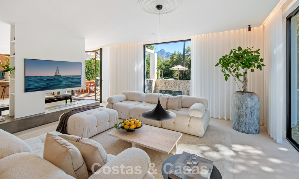 Villa mediterránea contemporánea llave en mano en venta, junto al campo de golf Las Brisas en Nueva Andalucía, Marbella 799140