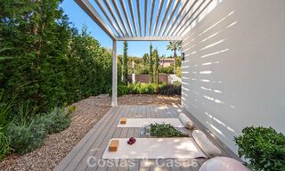 Villa mediterránea contemporánea llave en mano en venta, junto al campo de golf Las Brisas en Nueva Andalucía, Marbella 799146 