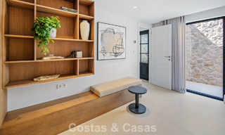 Villa mediterránea contemporánea llave en mano en venta, junto al campo de golf Las Brisas en Nueva Andalucía, Marbella 799164 