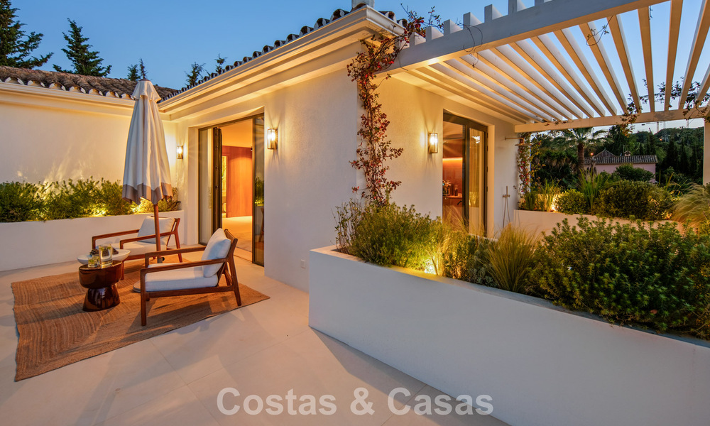 Villa mediterránea contemporánea llave en mano en venta, junto al campo de golf Las Brisas en Nueva Andalucía, Marbella 799180