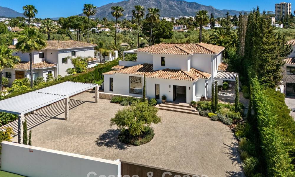 Villa mediterránea contemporánea llave en mano en venta, junto al campo de golf Las Brisas en Nueva Andalucía, Marbella 799184