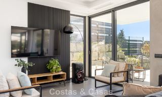 Villa moderna y lista para entrar a vivir en venta en una exclusiva zona de golf cerca del centro de Estepona 799467 