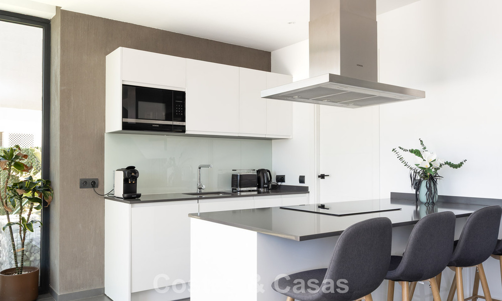 Villa moderna y lista para entrar a vivir en venta en una exclusiva zona de golf cerca del centro de Estepona 799470