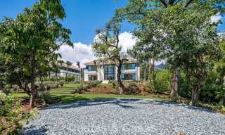 Nueva villa arquitectónica, moderna y de diseño, con impresionantes vistas al mar en venta en la Milla de Oro de Marbella 799334 