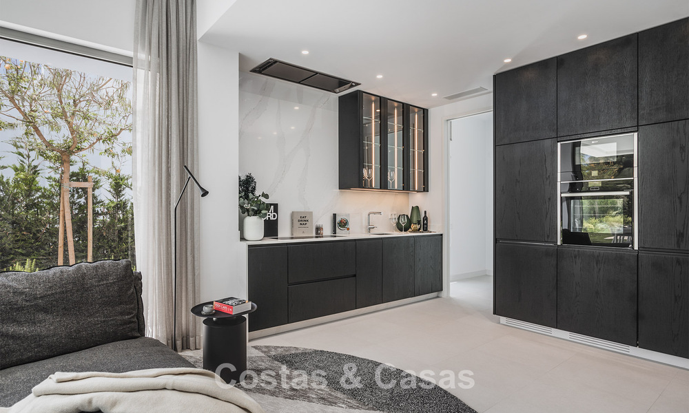 Elegante villa contemporánea en venta en la new golden mile entre Marbella y Estepona 799485