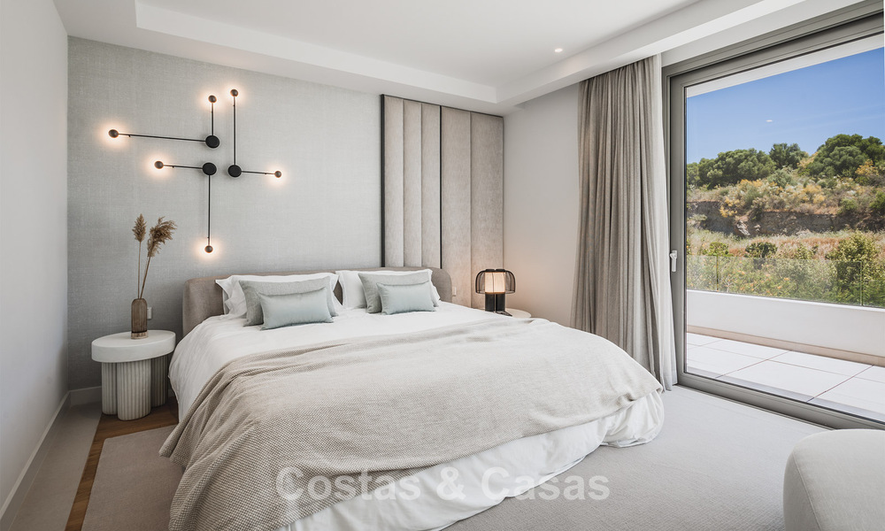 Elegante villa contemporánea en venta en la new golden mile entre Marbella y Estepona 799487