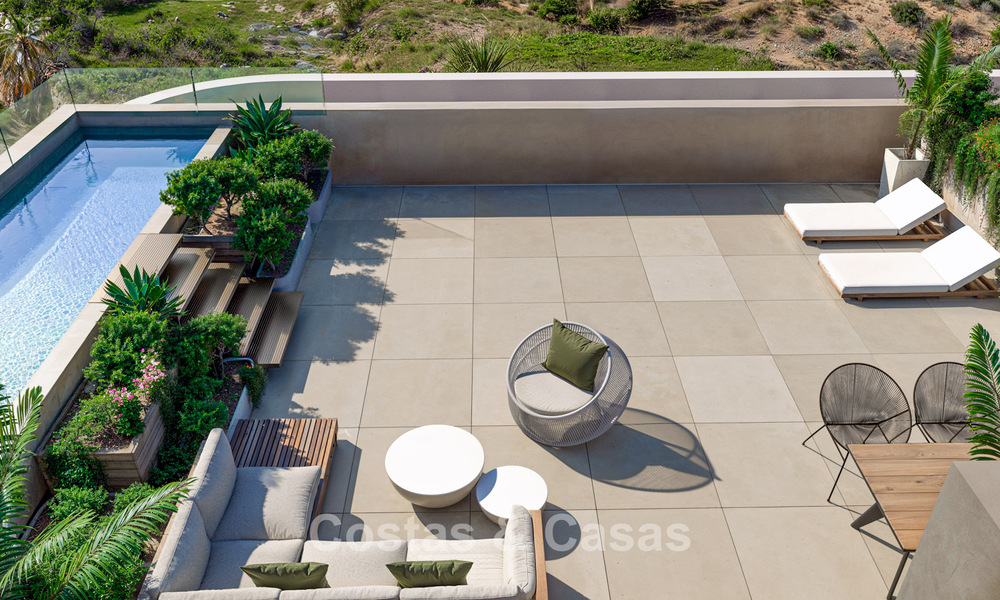 ¡Lanzamiento! Modernos apartamentos de obra nueva con vistas al mar en venta en el centro de Estepona 799544