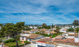 Villa mediterránea modernizada y lista para entrar a vivir en venta a pocos metros de la playa entre Marbella y Estepona 799610 
