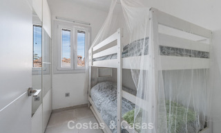 Villa mediterránea modernizada y lista para entrar a vivir en venta a pocos metros de la playa entre Marbella y Estepona 799618 