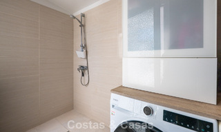Villa mediterránea modernizada y lista para entrar a vivir en venta a pocos metros de la playa entre Marbella y Estepona 799626 