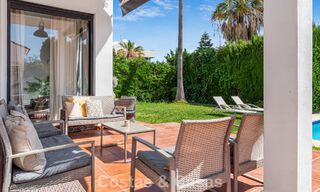 Villa en venta en Nueva Andalucía, Marbella, a poca distancia de la playa y cerca de Puerto Banús 799633 