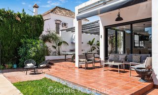 Villa en venta en Nueva Andalucía, Marbella, a poca distancia de la playa y cerca de Puerto Banús 799634 