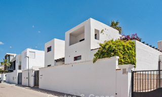 Villa en venta en Nueva Andalucía, Marbella, a poca distancia de la playa y cerca de Puerto Banús 799637 