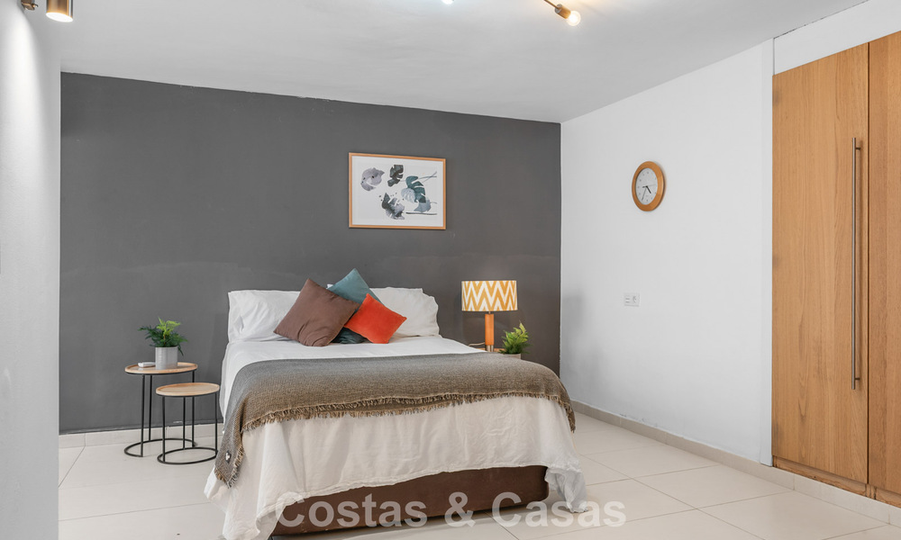 Villa en venta en Nueva Andalucía, Marbella, a poca distancia de la playa y cerca de Puerto Banús 799662
