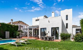 Villa en venta en Nueva Andalucía, Marbella, a poca distancia de la playa y cerca de Puerto Banús 799667 