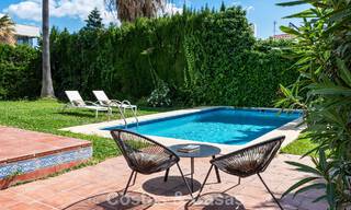 Villa en venta en Nueva Andalucía, Marbella, a poca distancia de la playa y cerca de Puerto Banús 799673 