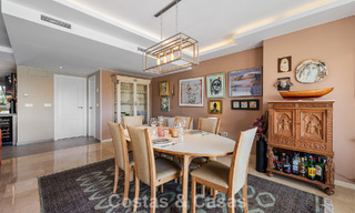 Apartamento reformado en primera línea de golf en venta cerca de los servicios en Guadalmina Alta y San Pedro, Marbella 799716 