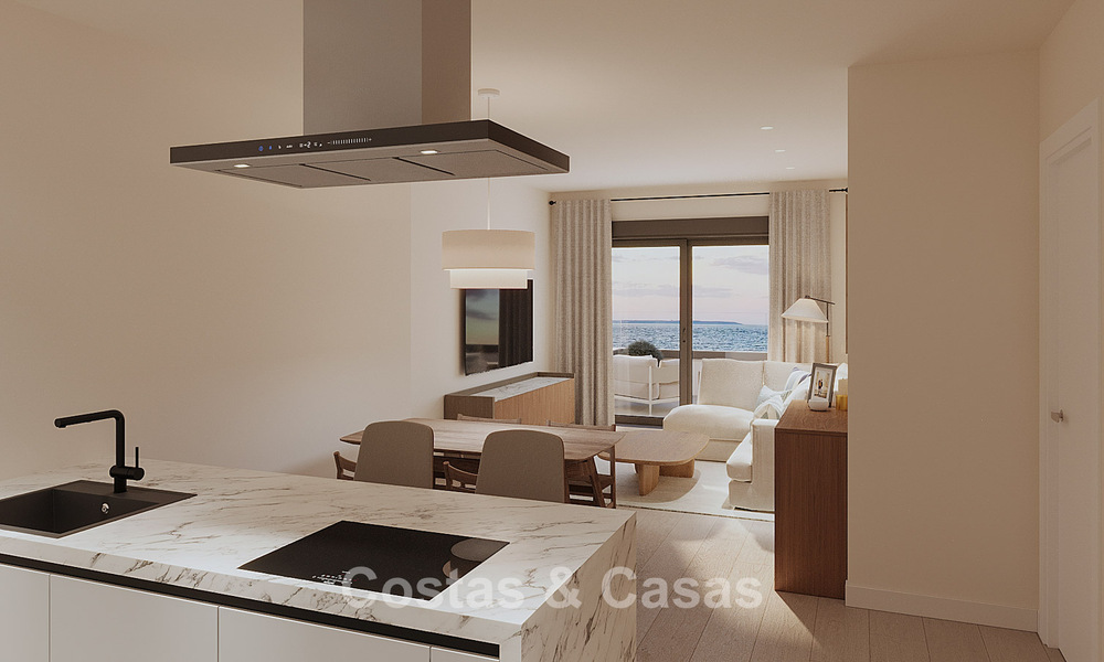 ¡Lanzamiento! Apartamentos y adosadas en primera línea de playa con vistas al mar en venta cerca de Sotogrande, Costa del Sol 799734