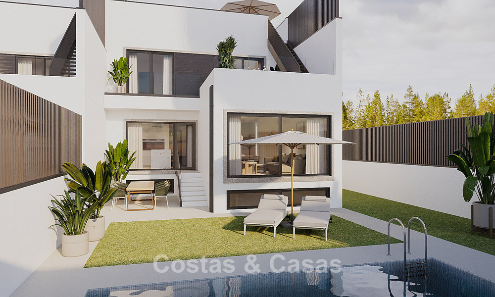 ¡Lanzamiento! Apartamentos y adosadas en primera línea de playa con vistas al mar en venta cerca de Sotogrande, Costa del Sol 799738