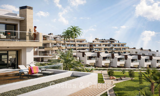 ¡Lanzamiento! Apartamentos y adosadas en primera línea de playa con vistas al mar en venta cerca de Sotogrande, Costa del Sol 799746 