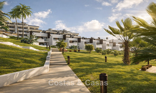 ¡Lanzamiento! Apartamentos y adosadas en primera línea de playa con vistas al mar en venta cerca de Sotogrande, Costa del Sol 799747 