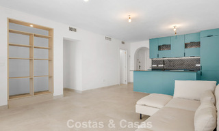 Elegante apartamento en planta baja con vistas al mar en Nueva Andalucía, a poca distancia de Puerto Banús, Marbella 799778 
