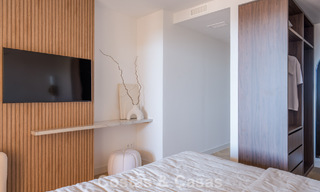 Apartamento modernizado con vistas al mar en venta a poca distancia de Puerto Banús y la playa en Nueva Andalucía, Marbella 799800 