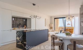 Apartamento modernizado con vistas al mar en venta a poca distancia de Puerto Banús y la playa en Nueva Andalucía, Marbella 799807 