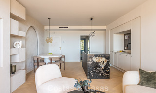 Apartamento modernizado con vistas al mar en venta a poca distancia de Puerto Banús y la playa en Nueva Andalucía, Marbella 799809 